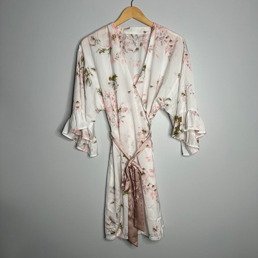 Nordstrom Floral Robe Womens S White Pink EUC Ruffle Sleeve Satin Kimono‎ Wrap